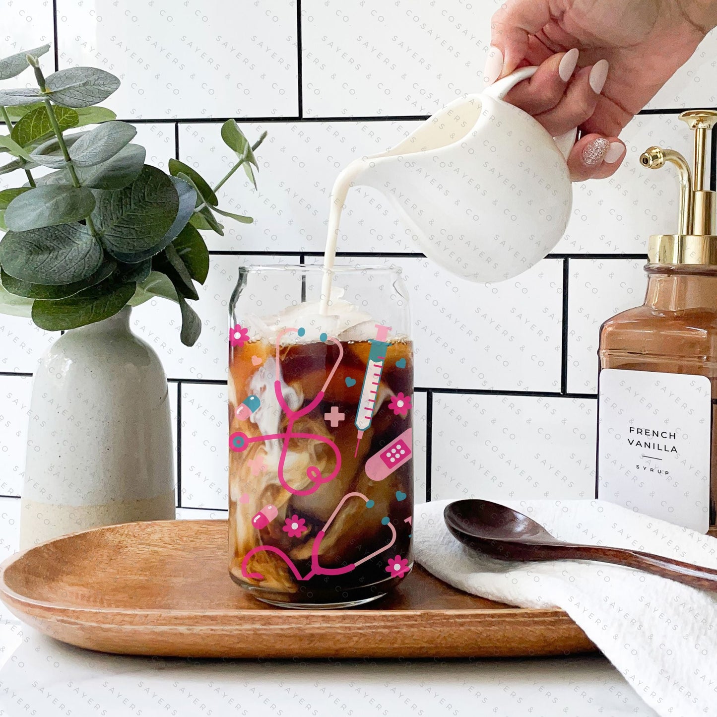 16oz Nifty Nurse Glass Cup with Bamboo Lid & Straw